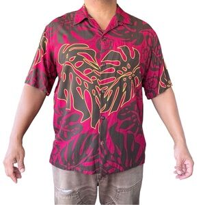 Manuhealii Men’s shirt full button rayon Size Large